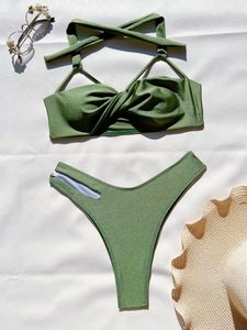 Damskie stroje kąpielowe seksowne zielone krzyżowe gillter bikini bikini 2024 Kobiety dwa kawałki puste v-pucha kostium kąpielowe plażowe kostiury kąpielowe