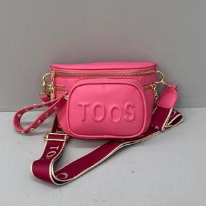 Nytt brev Tos Fanny Pack Women Designer Hobos axel midja väskor crossbody läder blomma bröstväska män topp berömda designers bumbag