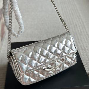 Vintage Woc Chain Bag Läder Diamond Gold Silver Hardware Metal Big Logo Luxury Handbag Matelasse Chain Underarm Bag Crossbody Påsar Makeup Väskor Plånbok Sacoche 21cm