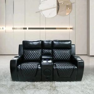 2024 Novo manual contemporâneo elétrico Italiano Sofá de home theater de couro completo com console de áudio Carregador sem fio