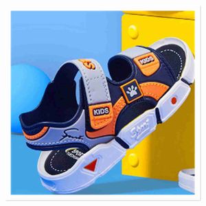 Sandals Boys and girls beach style simple and cool boys style sandals students breathable beach mens sandals white soles shoes wi 240419