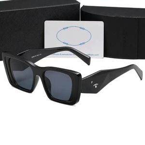 Square Solglasögon HD-linser UV400 anti-strålning Street Fashion Sun Glasses Designer Mäns kvinnors solglasögon unisex full ram oval adumbral med låda