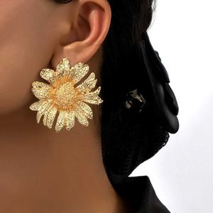 Outros brincos de girassol de metal vintage para mulheres de casamento exagerado exagerado a ouro de orelha coreana para festa de ouvido Acessórios de joias 240419