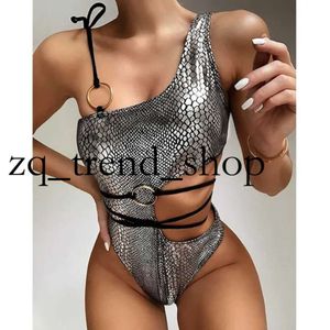 Sexy White One Piece Swimsuit Women Tut Out Swimwear Swiming Cust Up Bathing Aboves Beach Wear Swimming Sumping for Women 732