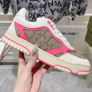 2024 Neues klassisches Farbanpassung lässiges Paar Schuhe Vintage Schnüre-up G-Buchstaben Logo Leder Uper Flat unten Herren Sneakers Damen Low Top Sneakres Größe 35-45