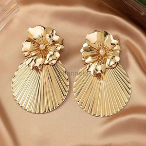 Other Earrings For Women Exaggerated Large-size Metallic Flower Geometric Ear Accessories Party Gift Holiday Fashion Jewelry DE083 240419