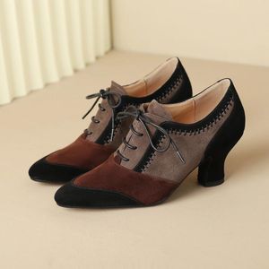 Sapatos casuais 2024 Oxford Women Lace Up Up Point Toe Fashion Business Dress Brown High Heel Oxfords Woman