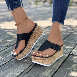 Kvinnor Summer Flip Flops Shoes Female Wedge Platform Sandal Slip On Buckle Decor Nonslip Slides 240419