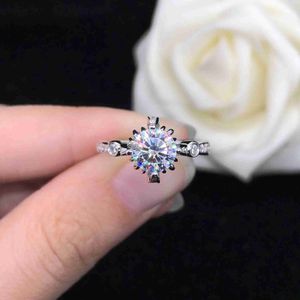 حلقة سوليتير صلبة 14K الذهب الأبيض AU585 Platinum PT950 Chrysanthemum Moissanite Ring Ring Womens Wedding Band D240419