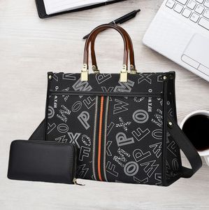 Bolsas femininas de fábrica Bolsas femininas Bolsa de couro estampado de grande capacidade Bolsa de letra de moda de duas peças Handbag elegante listrado bolsa de ombro 1116#