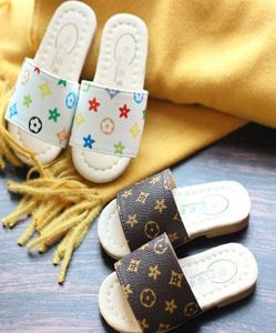 Retro Sandal Shoes Kids Baby Toddlers Flip Flops Slide Slipper Designers Fashion Flat Slides Casual Sneakers Boys Girl Fashion Sof2460888
