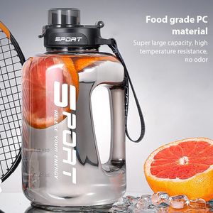 12L17L25L Largecapacity Netflix Straw Pot Belly Cup Sports Wasserflasche Tonne Schülern tragbarer Plastikraum 240419