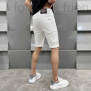 Shorts maschile Designer British in stile British Etichetta in acciaio tridimensionale Short di denim casual maschile in bianco e nero con micro elasticità con gamba dritta