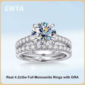 웨딩 반지 Ewya 럭셔리 2pcs 4.2cttw 여성을위한 Moissanite 반 영원 반지 세트 S925 스털링 실버 도금 18K 골드 다이아몬드 반지 240419