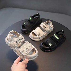 O9A5 Sandals Boys Sandals Summer Kids Shoes Fashion Light Soft Flats Toddler Baby Girls Sandals Infant Casual Beach Children Shoes Outdoor 240419
