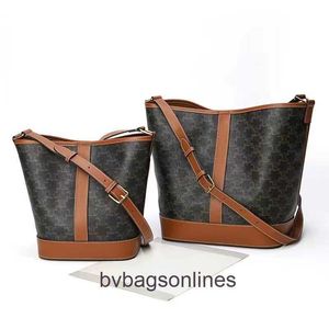 Sagniere di design di fascia alta per donne cali classiche presbiopia sacca da donna sacca per secchio per secco a spalla singola borsa a tracota borsetto versatile sacca casual in pelle femminile