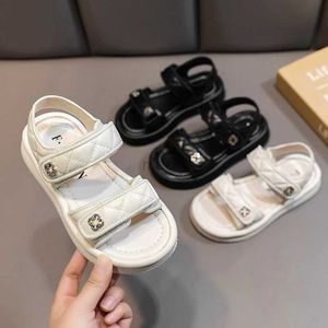 Sandals Summer Boys Girls Sandals Children Antiskid Wearproof Beach Sandals Cartoon Infant Toddler Shoes Soft Sole Kids Student Shoes 240419