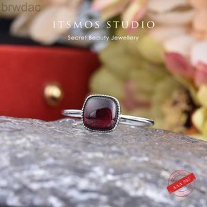 Кольцо для солистого кольца Itsmos square garnet stoghtstone драгоценные камни S925 Стерлинговое серебряное серебристое кольцо с кольцом кольца