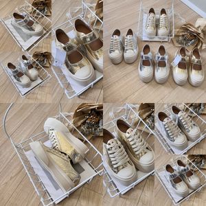 2024 Casual Shoes Designer Shoes Womens Platform Trainers Sneakers Gold Silver Lace Up Kardborrstorlek 36-40 Klassisk bekväm Gai Golden Free Frakt