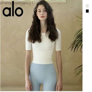 Desginer Alooo Yoga Top Shirt Clothe Short Woman 2023 Spring/summer Short Sleeve Tight Sports Fitness Suit Round Fit T-shirt Womens Daily Top