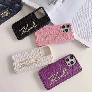 Case di cellulare Le lettera in metallo 3D in rilievo in rilievo di lusso Custodia per iPhone 15 Promax 15 14 Pro 13 12 Pro 12 Pro Max Cover J240418