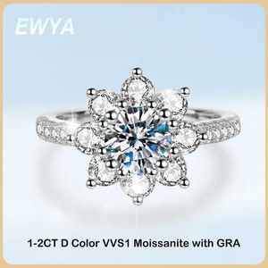 Wedding Rings EWYA GRA Certified 1-2CT Sunflower Moissanite Diamond Ring for Women S925 Sterling Silver 18K White Gold Plated Wedding Band 240419