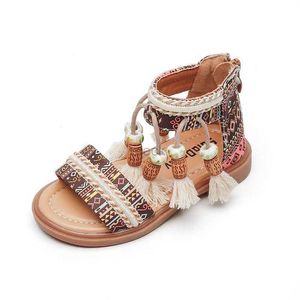Sandaler flickor sandaler etniska retro barn mode casual skor tassels 2024 tillbaka blixtlås sommar nya sandaler barn mönster gladiator söt 240419