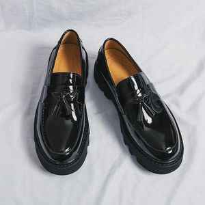 Dress Shoes Man Tassel Loafers Round Toe Black Fashion Solid Color Daily Wedding Leather Slip-On Party Casual