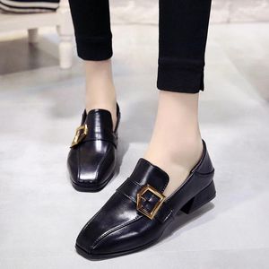 Scarpe eleganti Pu Leather Oxford Flats Woman Donna Filla in metallo Casual Female Tacchi Med Teli Leisure Ladies