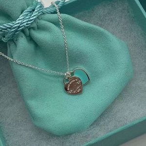 Heart Necklace Designer för kvinnor Tiffanyjewelry Tiffanybracelet Jewlery Jewelry S925 Sterling Silver Enalj High Edition Peach Heart Coll 511