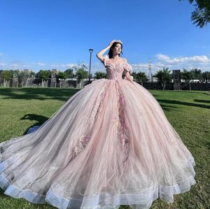 أميرة وردية اللون الوردي Quinceanera فساتين قبالة الكتف الكتف 3D الأزهار المزيّف مشدًا فرديسًا