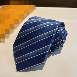 Fashion Men cravatta di seta Tieta 100% Designer Solid Necktie Jacquard Lettera Classica Lettera intrecciata Mratella fatta per uomo per uomini Casualità e cravatte d'affari con scatola