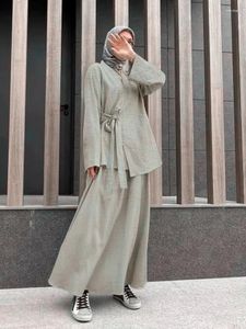 ملابس عرقية رمضان عيد قطعتين يضعون سروالاً سروالًا للنساء.
