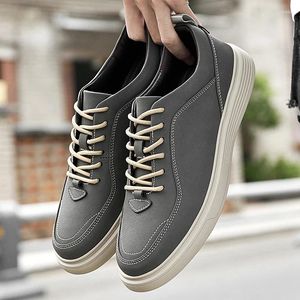 Casual Shoes Spring 2024 Genuine Leather Breathable Men Business Non Slip Soft Sole Board Lace Up Cow Suede Flat