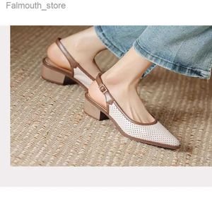 Sandaler Hot Selling Buckle Strap Mature and Elegant Womens Dress Sandaler 2024 Fashion Womens Square Toe Sole Treasure Head Sandaler Q240419