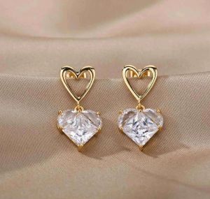 Orecchini per il cuore per stallone per donna per donne in acciaio oro oro legato d'orecchio coppia 2023 Nuovo in trend gioielli R231117