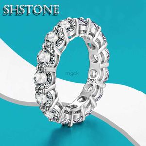 ウェディングリングshstone 0.5ct 5mm dカラーモイサナイトリングS925スターリングスライバーラウンドカットダイヤモンドリング女性ウェディングバンドエンゲージメントジュエル240419