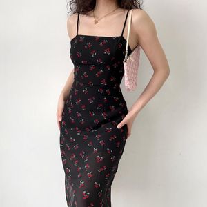 Lässige Kleider gehen Mädchen französischer Stil Urlaub Little Cherry Print Flat Slip Dress Long Rock für Frauen Sommer Beach