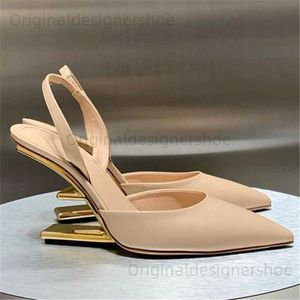 Сандалии Slingback Women Pumps Заостренные пальцы на высоких каблуках