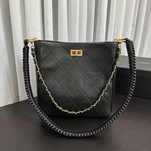 titulares de cartas bolsa de crossbody saco chinel saco de caçamba de pele de vento elegante 2024 bolsa de couro genuíno saco feminino crossbody grande capacidade diamante grade bolsa de corrente