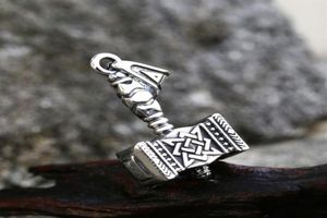 Yutong Vikings Pendant Necklace Mjolnir Pendant North Halsband Rostfritt stålkedja Norse Viking Jewelry BP8482281Z7791970