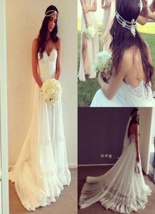 Vestidos vintage vestido de noiva de praia barato caídos apliques de renda bohemian sweetheart backless boho vestidos de noiva com capela 1309397