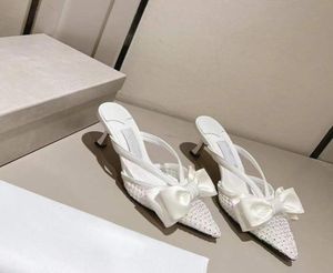 Zarif Kadın Tasarımcı Ayakkabı Kristal Yay Sandalet Siyah Stiller Yüksek Topuklu Deri Pompalar Kauçuk Düğün Elbise Bayanlar Boyut 3548951349
