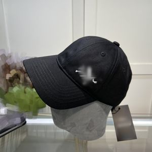 Cappelli di design Aaaquality Hat Ball Cap per maschile Caps Fashion Caps Summer Lettere Autunno Cappelli regolabili A1