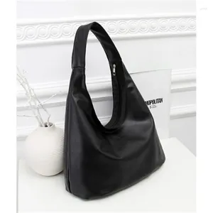 Hobo PU Leather Soft Handbag Large Capacity Women Messenger Bag Black Ladies Shoulder Bags For Solid Color Zipper