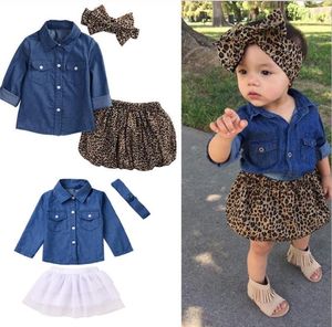 Roupas de meninas para bebês 3pcs conjuntos de camisa de cowboy infantil saia estampada de leopardo e ternos de toca para crianças FIT 15 anos1642086