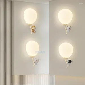 Duvar lambası İskandinav krem ​​tarzı Balon Işık Childern Odası Maymun İnek Gecesi Kreş Okulu Dekoratif