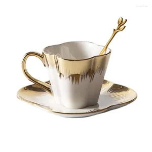 コーヒーポットフラワーシェイプデザインラグジュアリーセラミックマグカップ朝食ウェディングギフトティーホームデコレーションディスプレイ