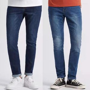 Jeans maschile moda a vita media sottile piede alto gamba modificata pantaloni stretti in stile bianco macinati a mano