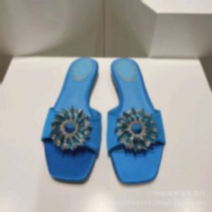 Slippers no início da primavera rc girlower water diamlle fivela de fundo plana feita de cetim de seda com sandálias de linha reta externa